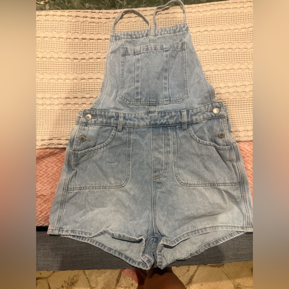 Wish List Denim Romper Light Wash Sleeveless Tie Waist Button Front medium
